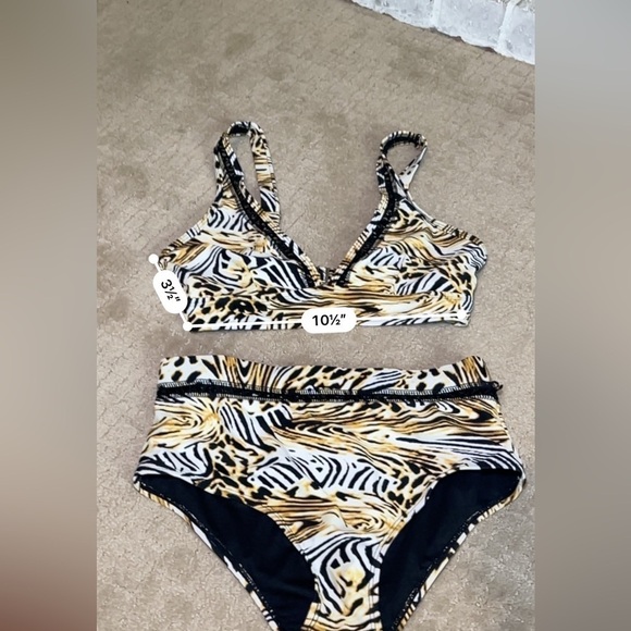 Animal print two-piece bikini size small - Picture 6 of 11